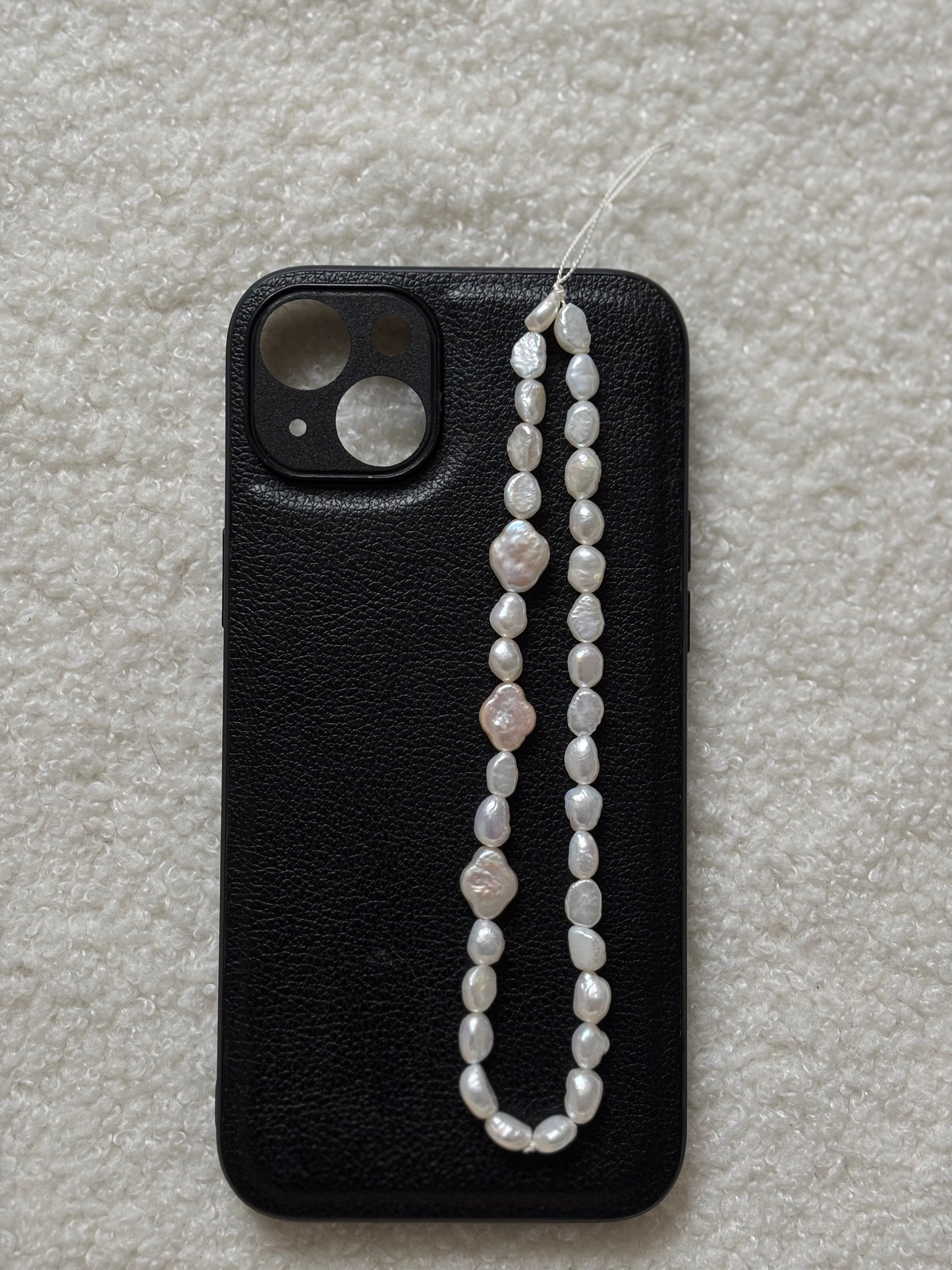 Irregular baroque freshwater pearl phone strap wristlet