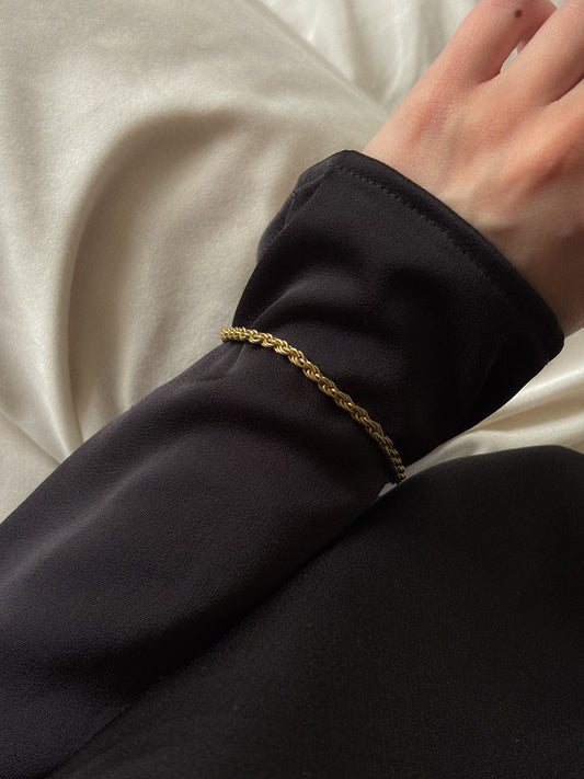 Vintage gold plated braided chain bracelet
